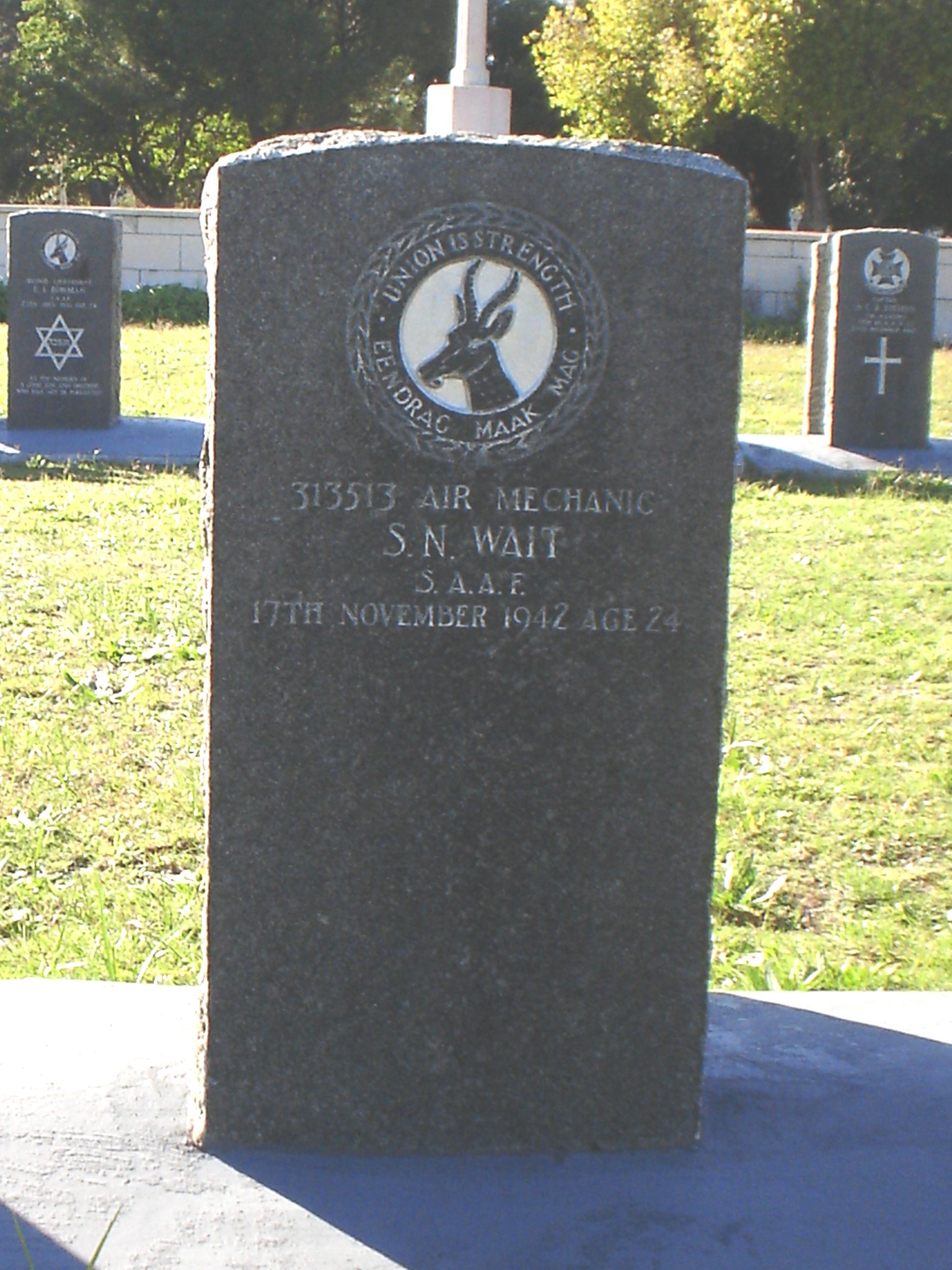 Photo from /search/photos/South Africa/Western Cape/CAPE TOWN (MAITLAND) CEMETERY/wait_sn.JPG